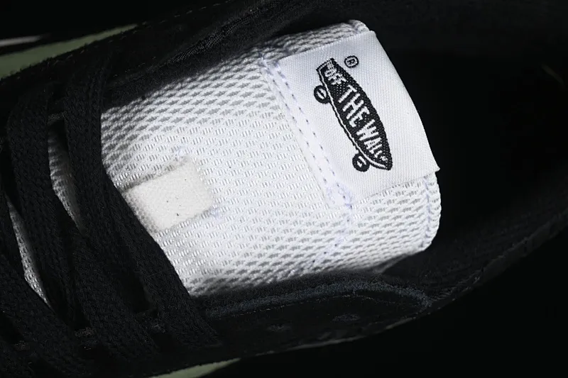 All categories Vans Vans series Vans Mid Vans China Vans Premium Sk8-Mid Vans official retro casual mid-top skateboard shoes VN000CQQBLK